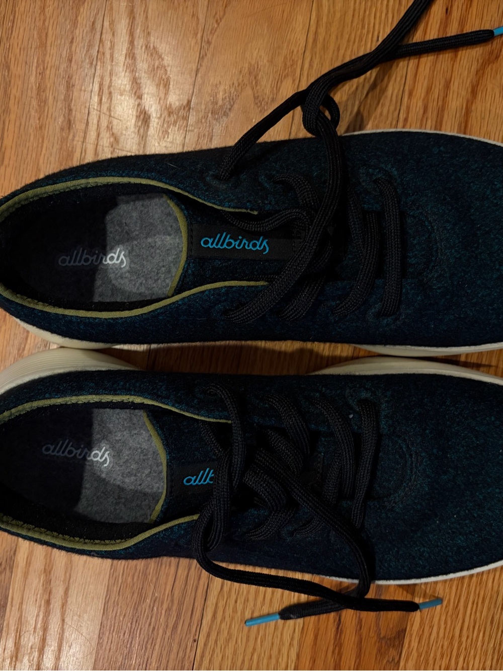 Allbirds Wool Runners – Teal and Black Knit - Picture 2 of 5